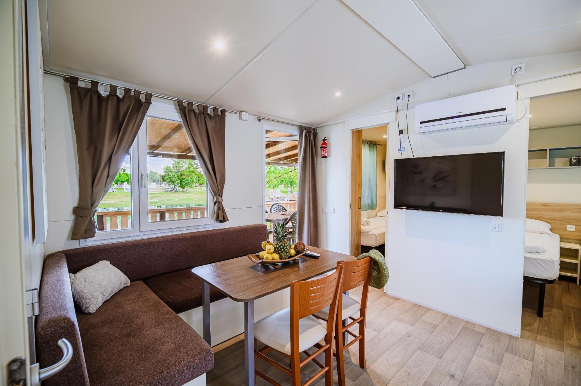 Lake View Mobile Homes With Thermal Riviera Tickets In Terme Catez 卡特兹奥布萨维 外观 照片